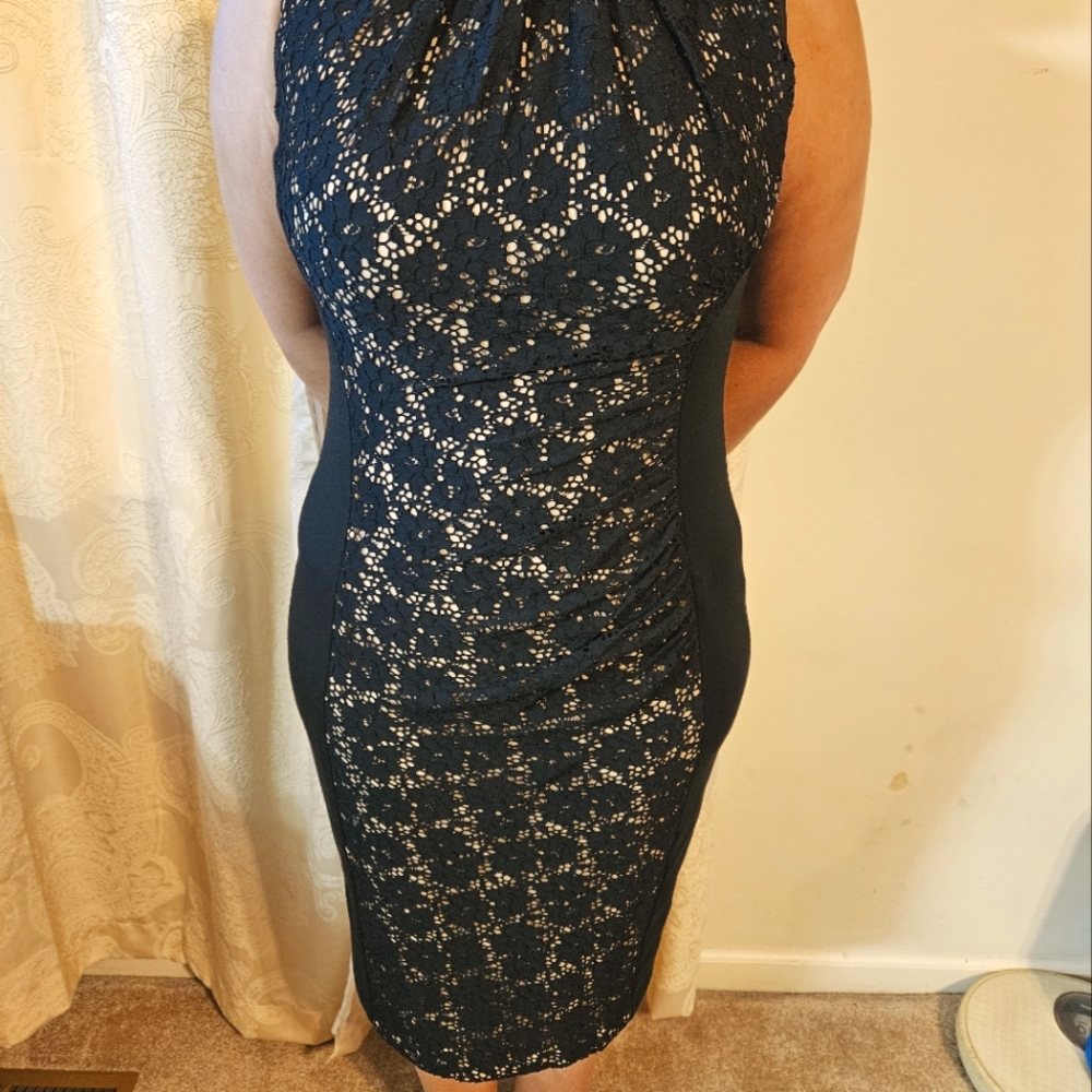 Dress - Picture 4 of 4